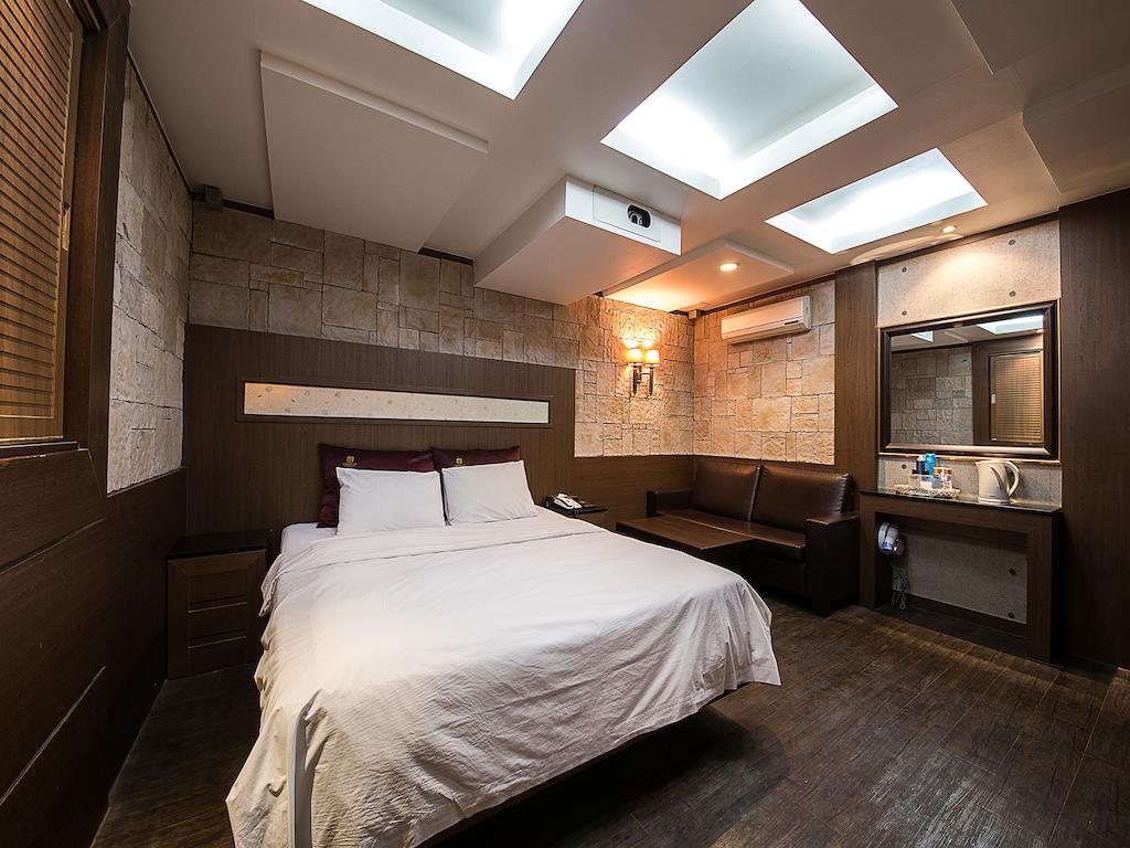 Hotel Valentine Gwangmyeong Værelse billede
