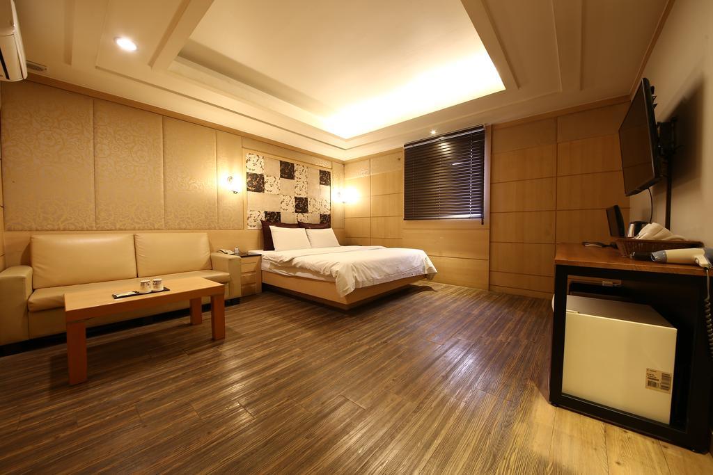 Hotel Valentine Gwangmyeong Værelse billede